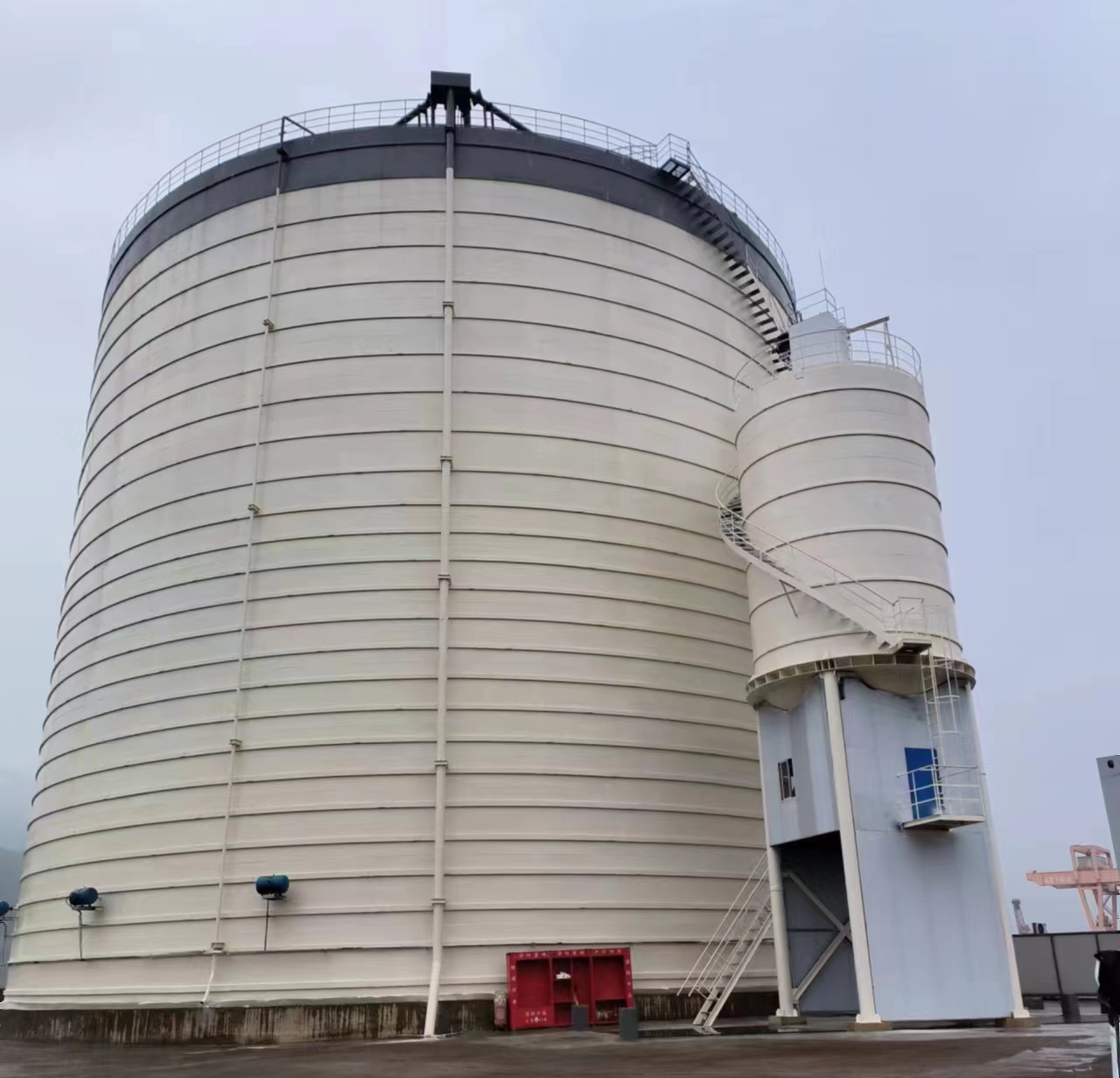 铁西10万吨水泥钢板库